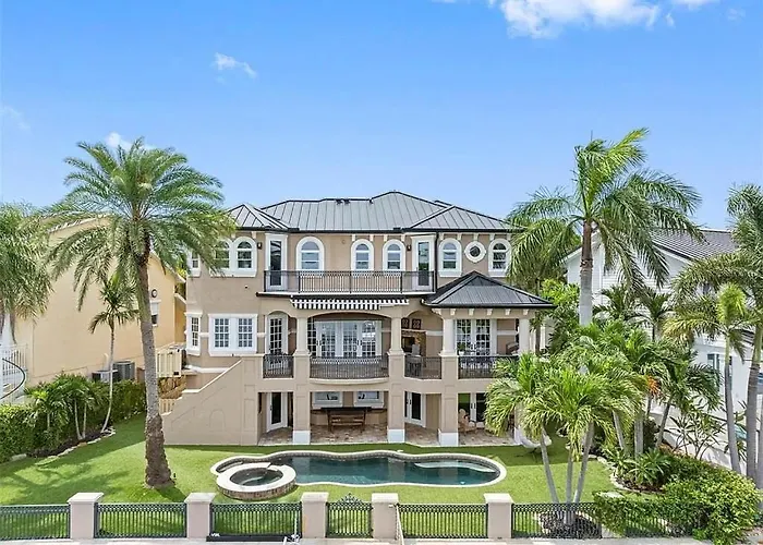 Holiday home Intercoastal Escape - Water Views - Pool & Hot Tub *