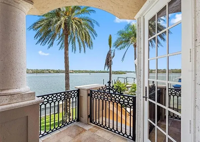 Intercoastal Escape - Water Views - Pool & Hot Tub *