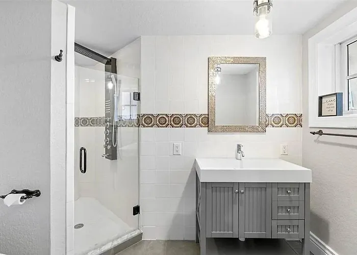 Intercoastal Escape - Water Views - Pool & Hot Tub *