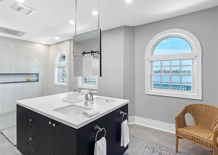 Intercoastal Escape - Water Views - Pool & Hot Tub *