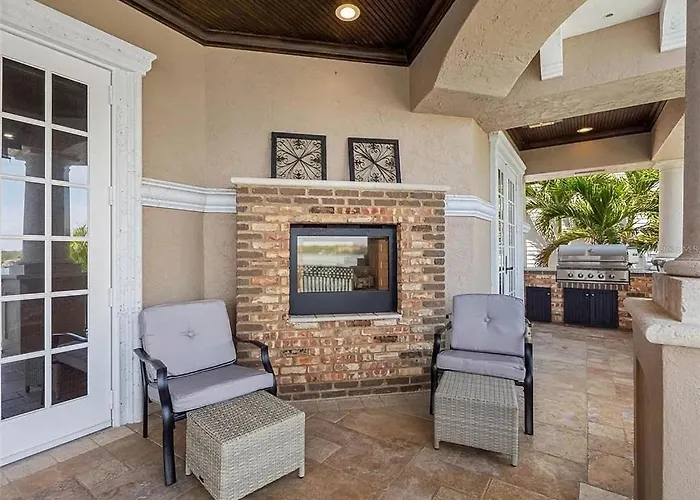 Intercoastal Escape - Water Views - Pool & Hot Tub *