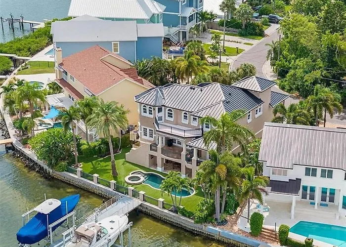 Intercoastal Escape - Water Views - Pool & Hot Tub *